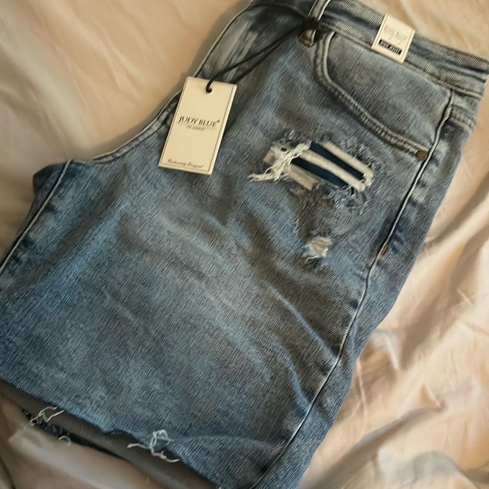 Judy blue shorts